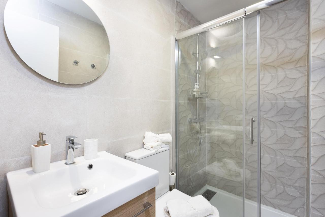 Home2book Charming Center Santa Cruz Appartamento